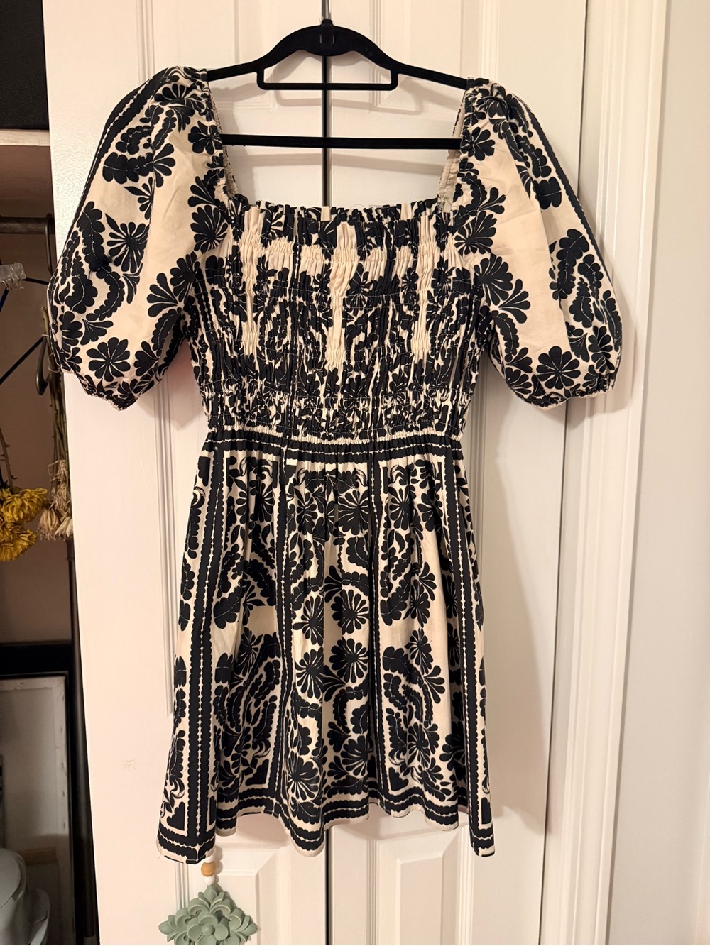 Antonio Melani Mina Floral Smocked Puff Sleeve Mini Dress Black Cream S